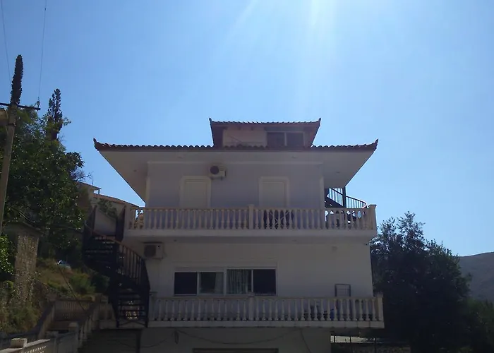 Appart hôtel Sezar's Qeparo